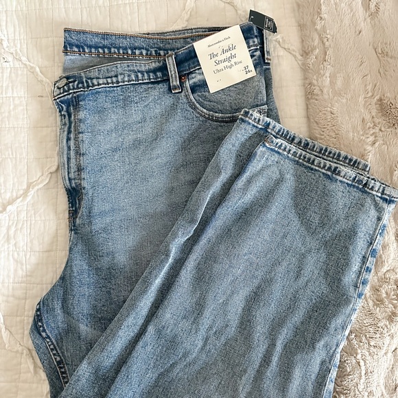 Abercrombie The Ankle Straight Jeans - Picture 1 of 3